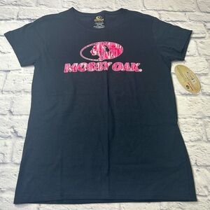 NWT Mossy Oak Navy Tee with Pink Camo Logo. Size M.